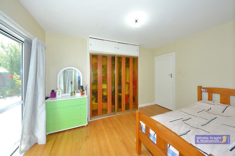 Photo of property in 104 Yaldhurst Road, Sockburn, Christchurch, 8042