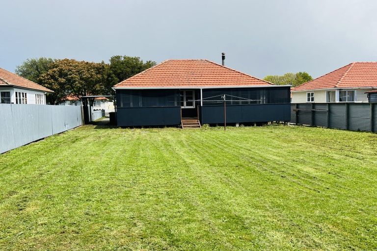 Photo of property in 8 Victor Street, Dannevirke, 4930