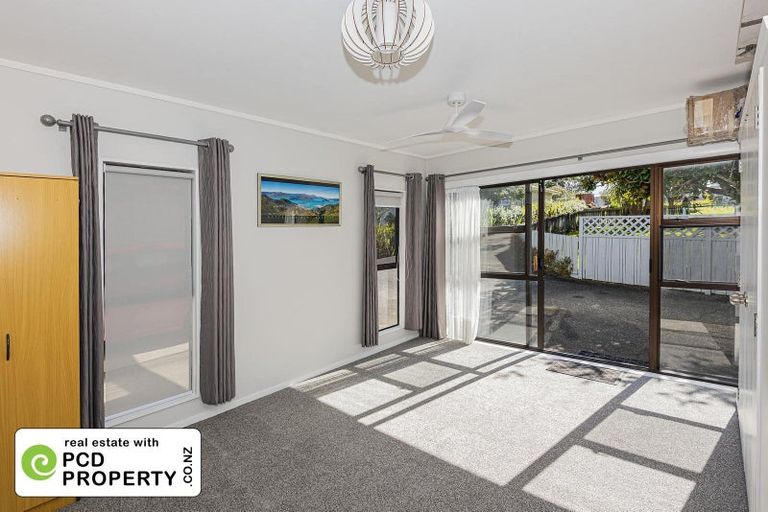 Photo of property in 6b Commins Road, Onerahi, Whangarei, 0110