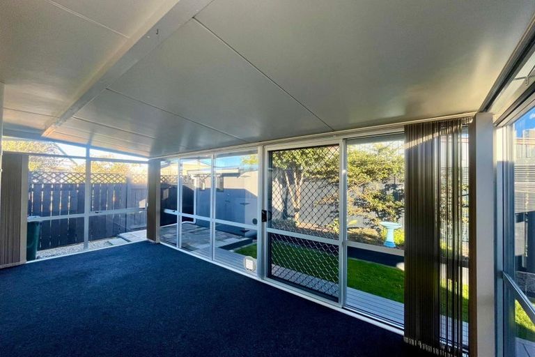 Photo of property in 4 Tiller Close, Kelvin Grove, Palmerston North, 4414