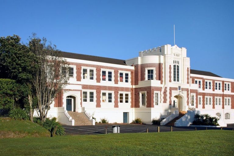 Photo of property in 6/93 Vauxhall Road, Devonport, Auckland, 0624