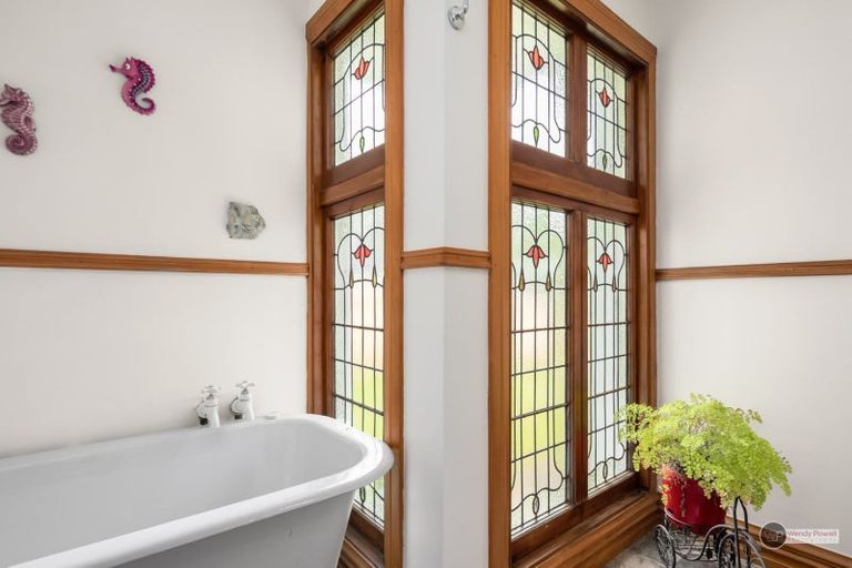 Photo of property in 42 Manuka Street, Stokes Valley, Lower Hutt, 5019