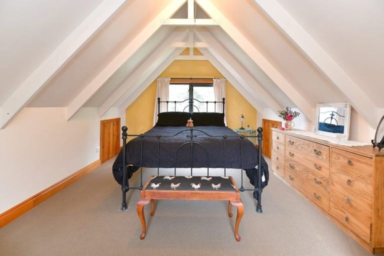 Photo of property in 420 Mangakura Road, Helensville, 0875