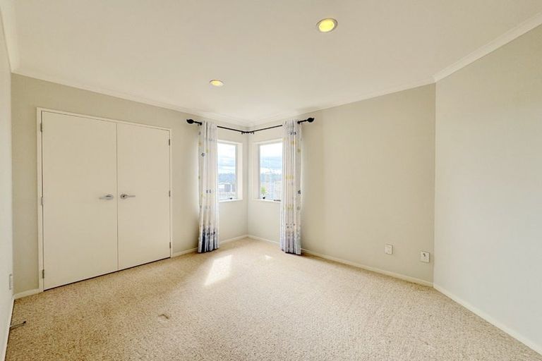 Photo of property in 29 Vino Cina Heights, Ranui, Auckland, 0612