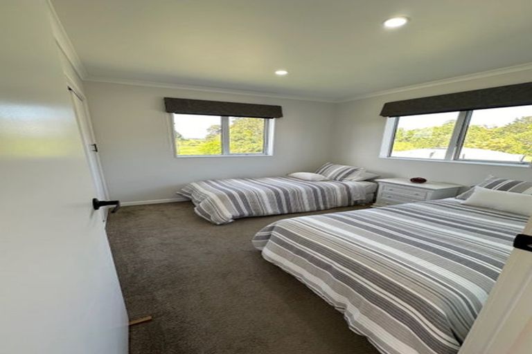Photo of property in 7 Cottle Road, Taupaki, Henderson, 0782