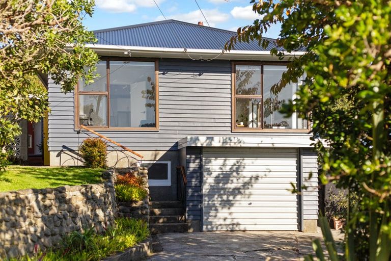 Photo of property in 47 Kiriwai Road, Paremata, Porirua, 5024