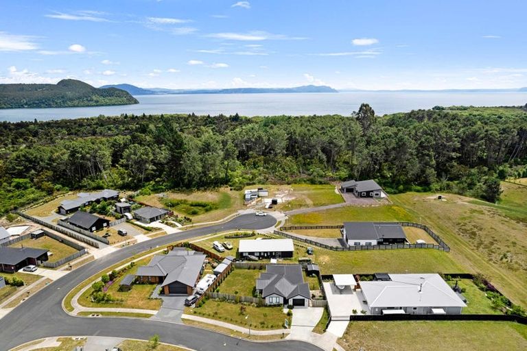 Photo of property in 3 Kohuhu Place, Motuoapa, 3382
