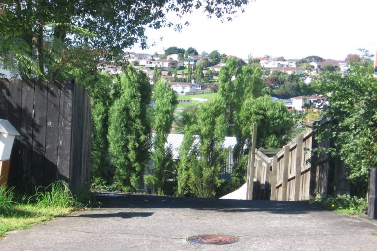 Photo of property in 3/235 Glengarry Road, Glen Eden, Auckland, 0602