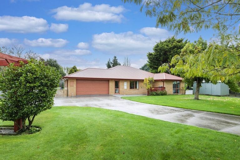 Photo of property in 20 Allin Drive, Waikuku Beach, 7402