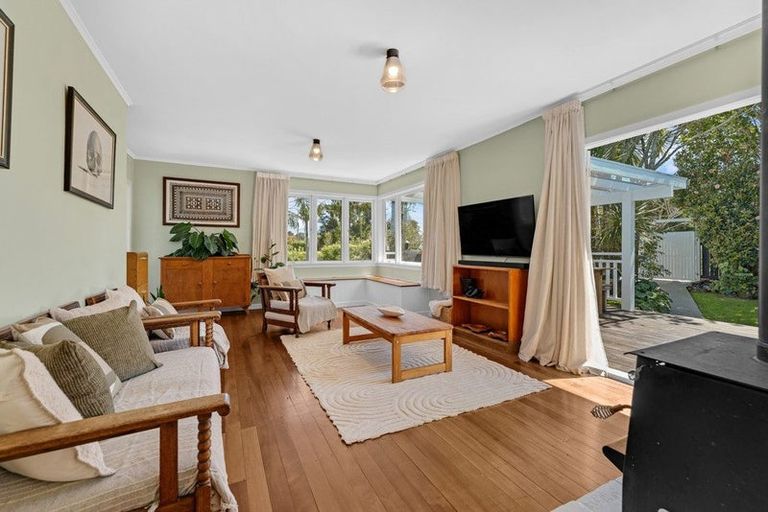 Photo of property in 60 Mcentee Road, Waitakere, Auckland, 0816