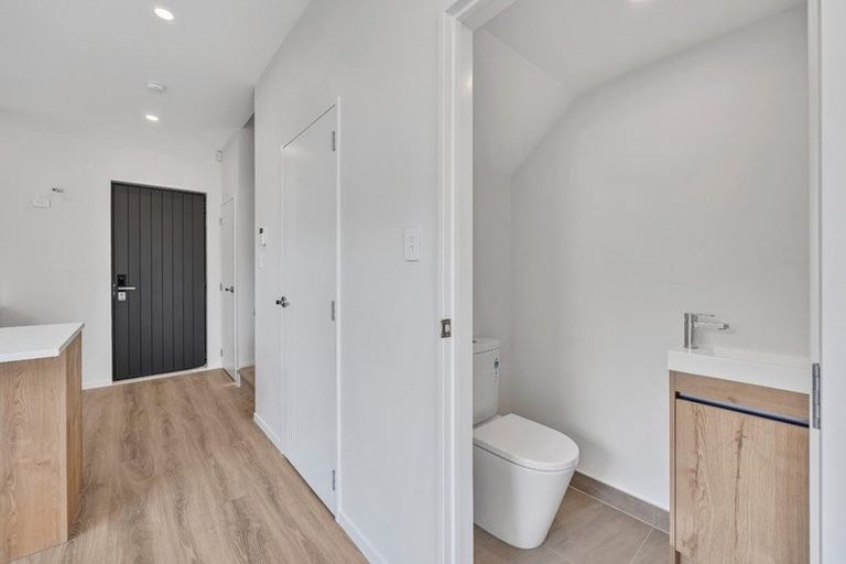 Photo of property in 345 Pakuranga Road, Pakuranga Heights, Auckland, 2010