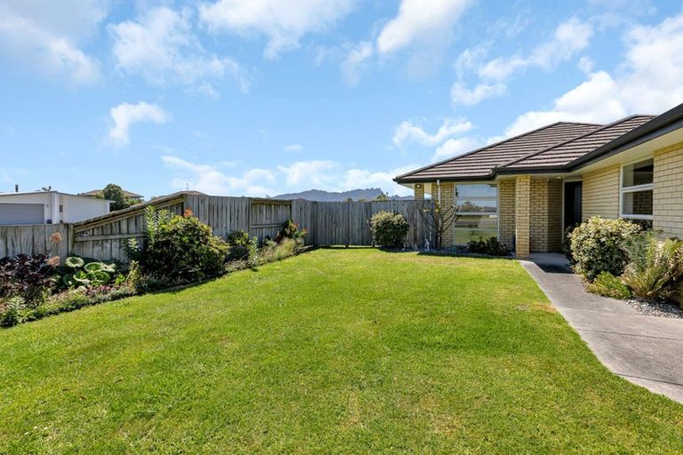 Photo of property in 12 Sando Way, One Tree Point, 0118