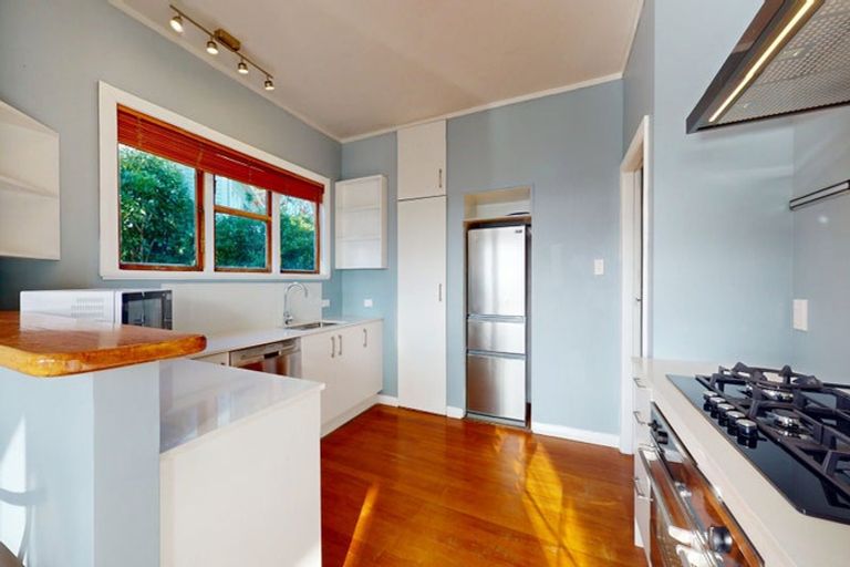 Photo of property in 93 Tannadyce Street, Strathmore Park, Wellington, 6022