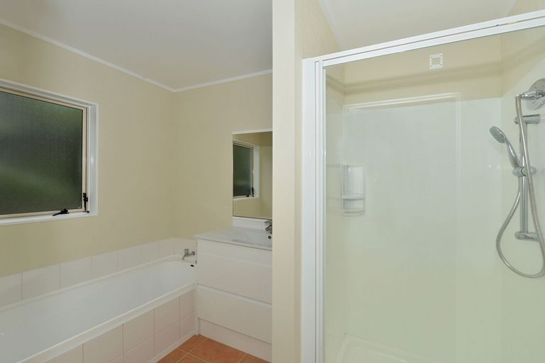Photo of property in 24 Ridgeway Drive, Te Kamo, Whangarei, 0112