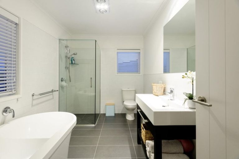 Photo of property in 351b Oceanbeach Road, Mount Maunganui, 3116