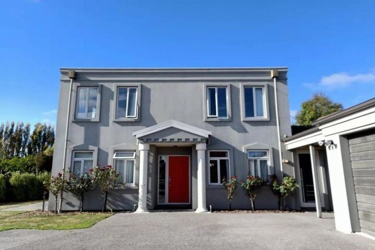 Photo of property in 12 Mica Place, Northwood, Christchurch, 8051