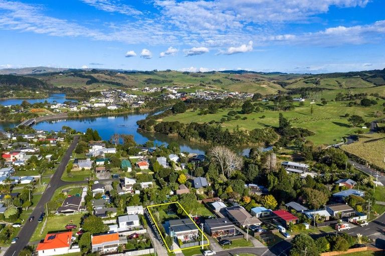Photo of property in 70 Wainui Road, Raglan, 3225