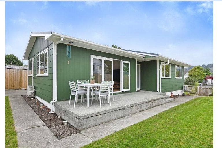 Photo of property in 81 California Drive, Totara Park, Upper Hutt, 5018