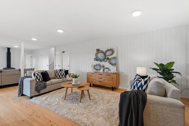 Photo of property in 78 Matija Place, Red Beach, 0932