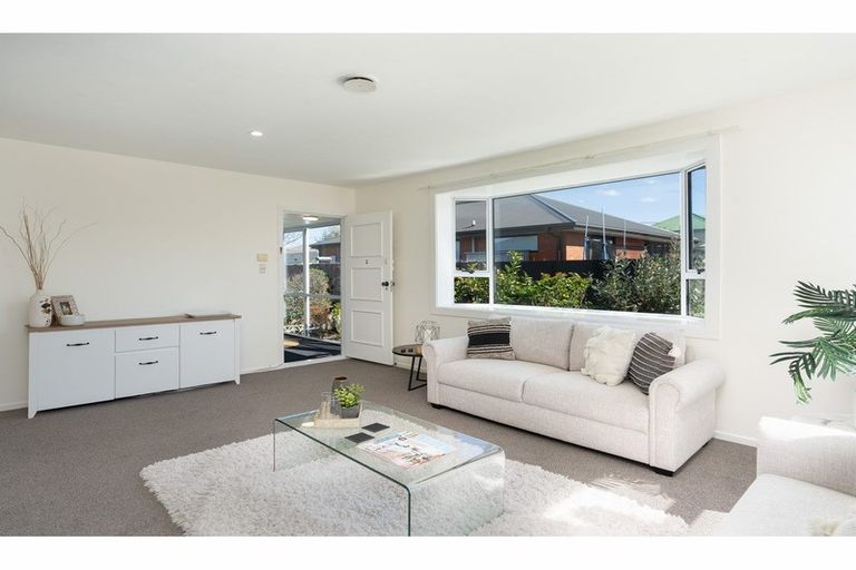 Photo of property in 2/519 Hereford Street, Linwood, Christchurch, 8011