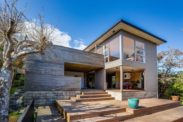 Photo of property in 151 Totara Road, Miramar, Wellington, 6022