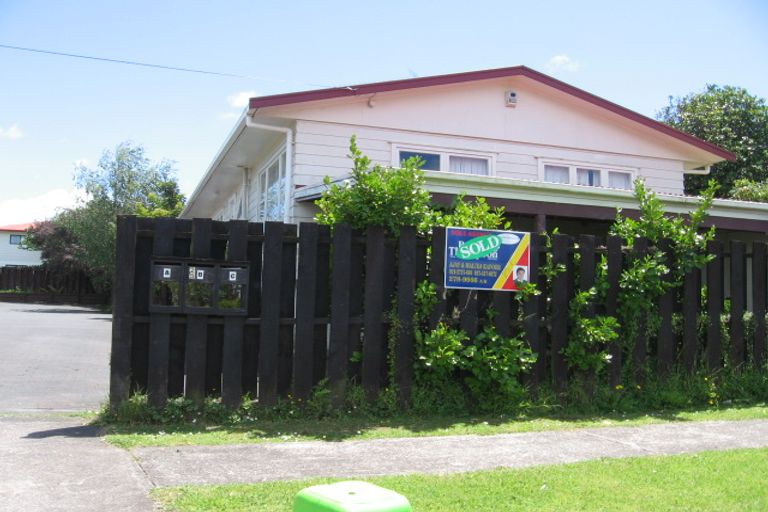 Photo of property in 2/25 Hillside Road, Papatoetoe, Auckland, 2025
