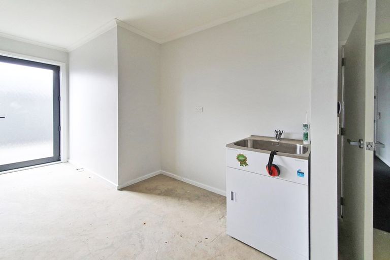 Photo of property in 12 Gee Place, Taradale, Napier, 4112