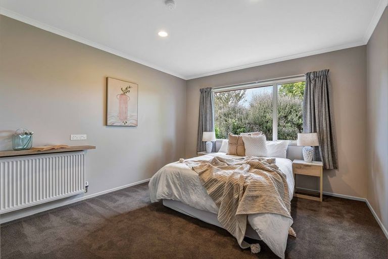 Photo of property in 6c Highfield Place, Highlands Park, New Plymouth, 4312