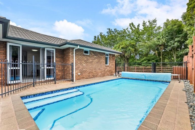 Photo of property in 3 Milbrook Place, Chartwell, Hamilton, 3210