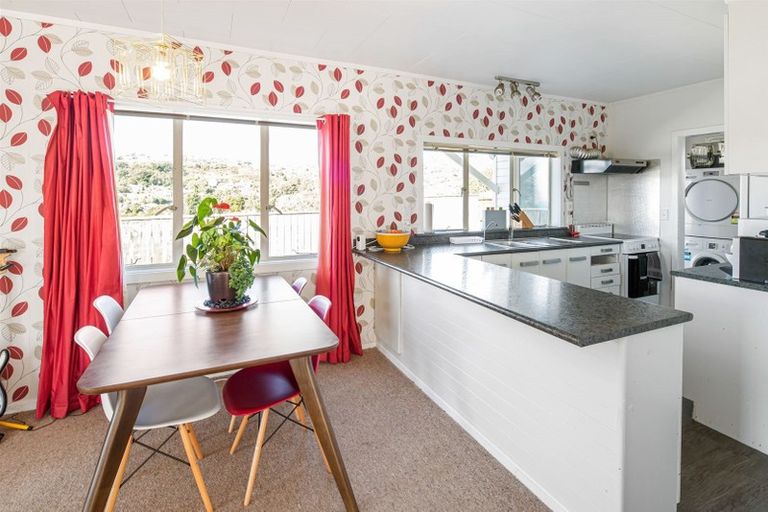 Photo of property in 54 Bassett Road, Johnsonville, Wellington, 6037