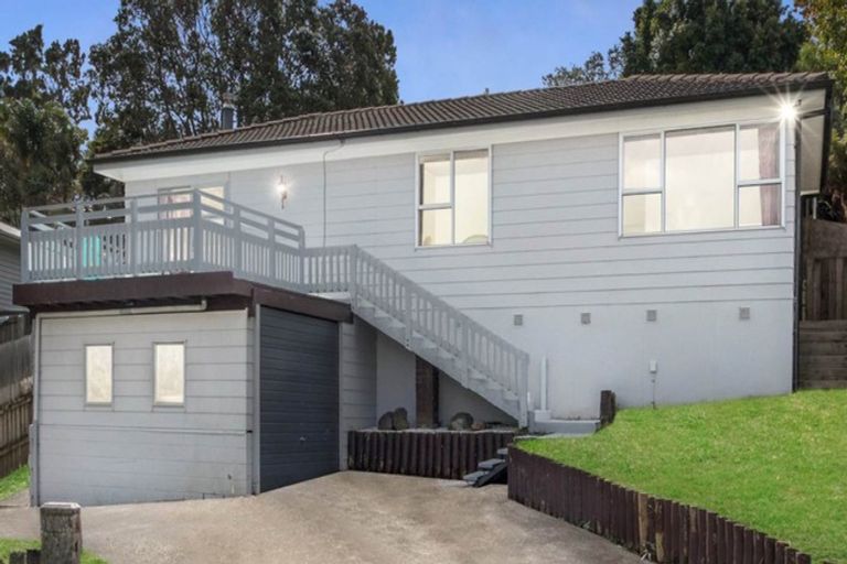 Photo of property in 14 Glenbervie Crescent, Massey, Auckland, 0614