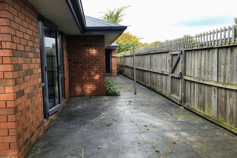 Photo of property in 61 Parade Court, Addington, Christchurch, 8024