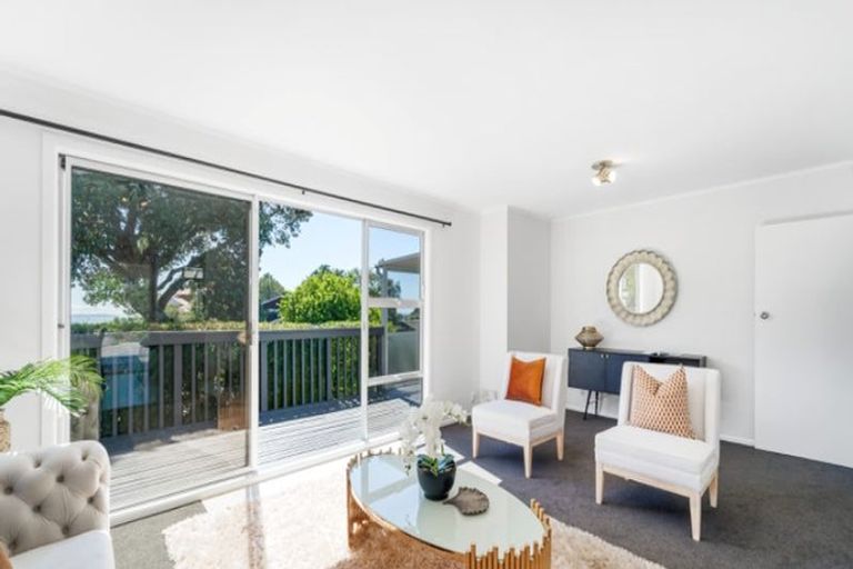 Photo of property in 10 Helvetia Drive, Browns Bay, Auckland, 0630