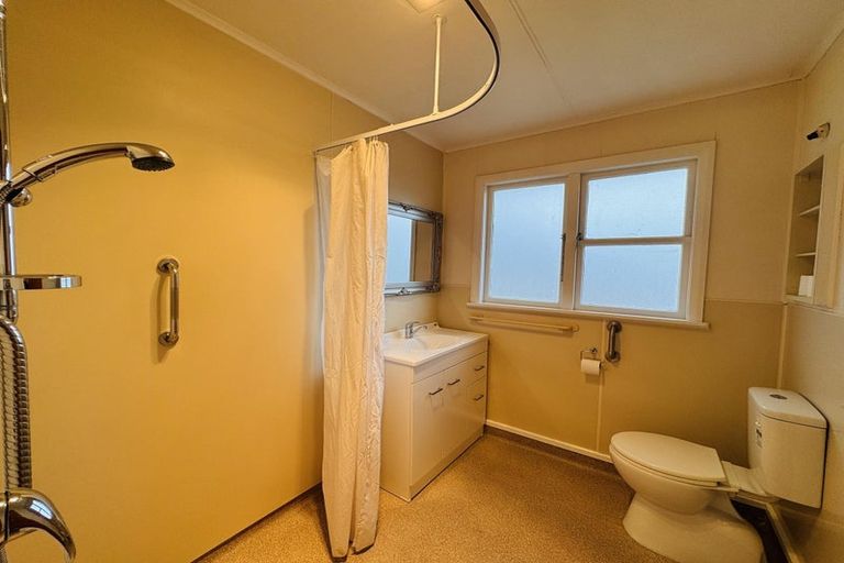 Photo of property in 14 Kiwi Court, Roslyn, Palmerston North, 4414
