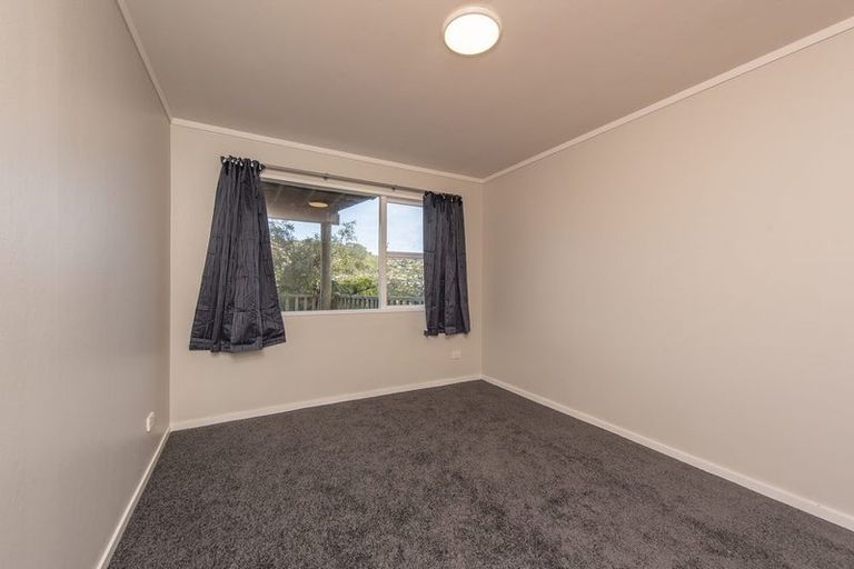 Photo of property in 41 Chartwell Drive, Crofton Downs, Wellington, 6035