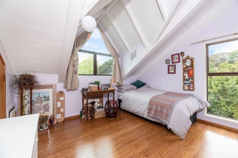 Photo of property in 227a Golf Road, Titirangi, Auckland, 0604