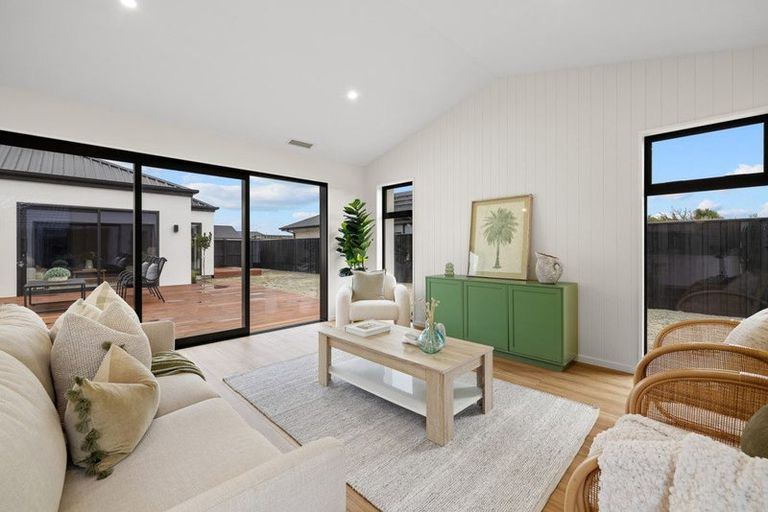 Photo of property in 25 Kakatai Place, North New Brighton, 8083