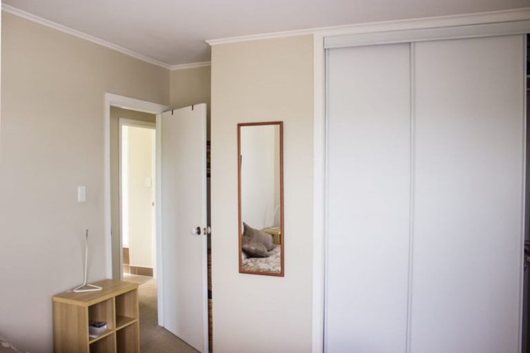 Photo of property in 1/22 Coroglen Avenue, Birkenhead, Auckland, 0626