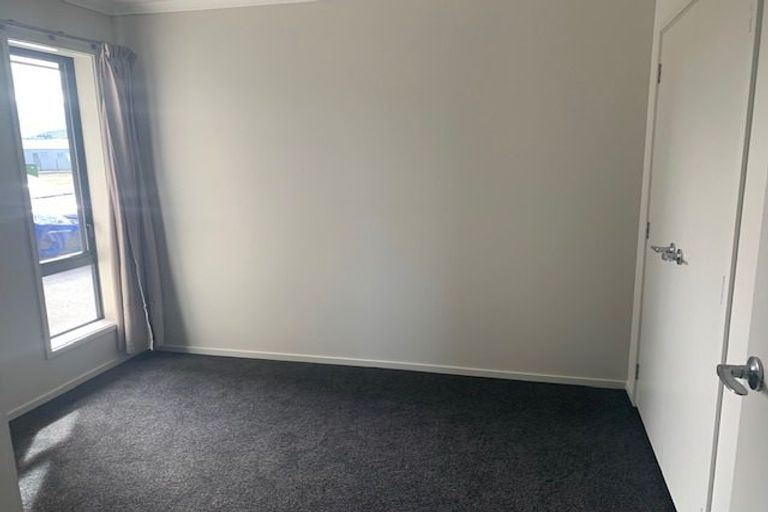 Photo of property in 92 Belgrove Drive, Waipukurau, 4200