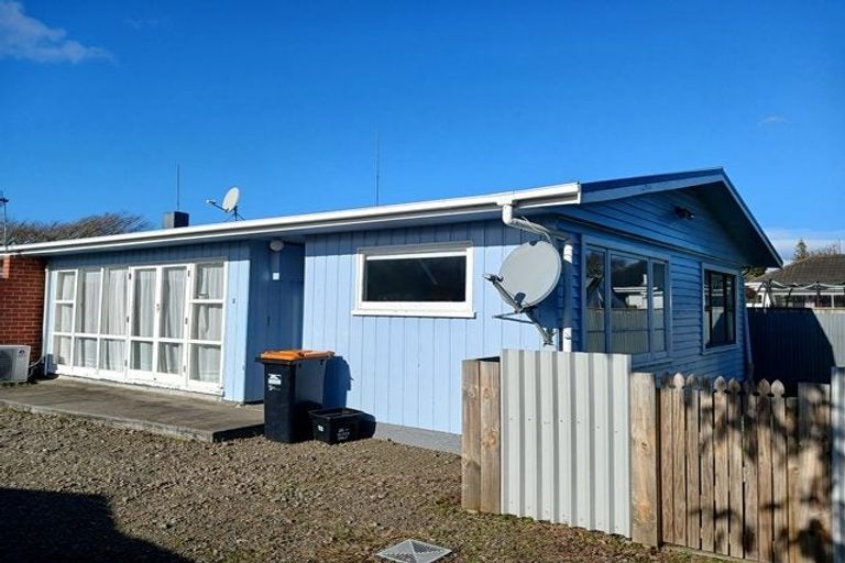 Photo of property in 2/104 Cook Street, West End, Palmerston North, 4410