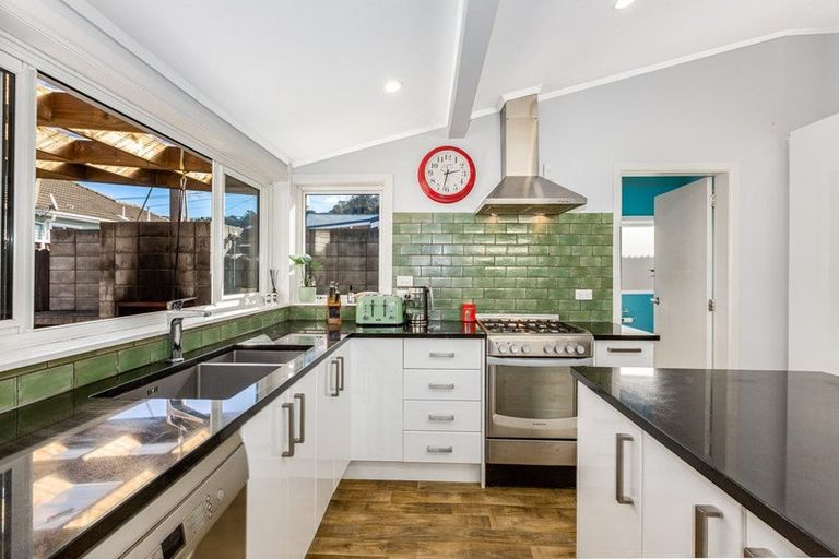 Photo of property in 37 Humber Street, Island Bay, Wellington, 6023