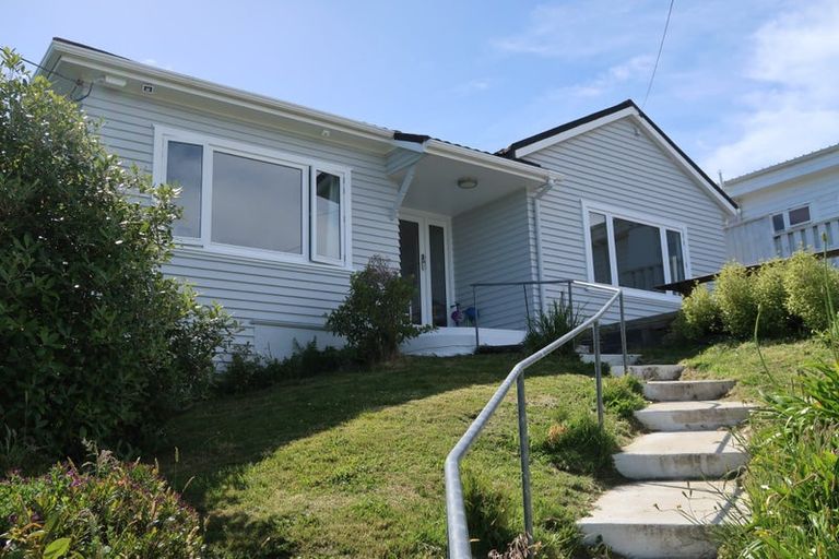 Photo of property in 84 Mills Road, Brooklyn, Wellington, 6021