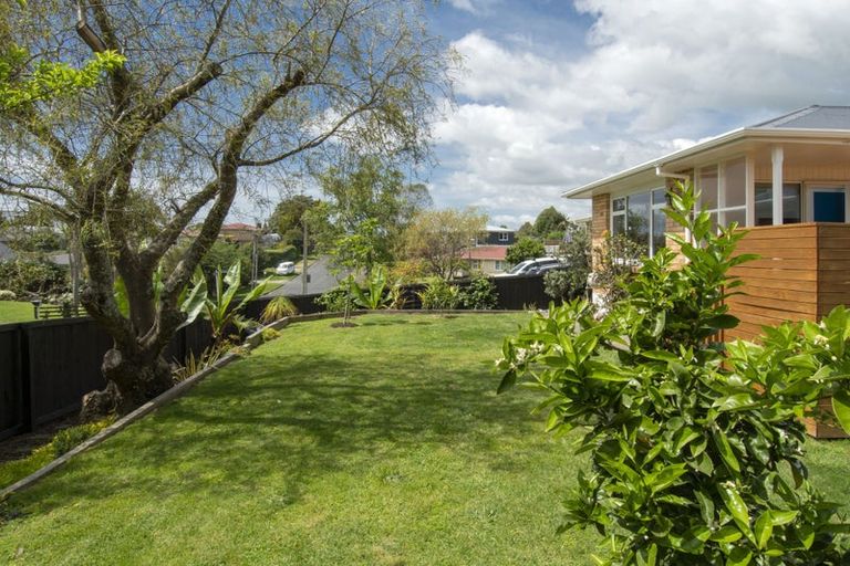 Photo of property in 20 Donovan Street, Te Puke, 3119