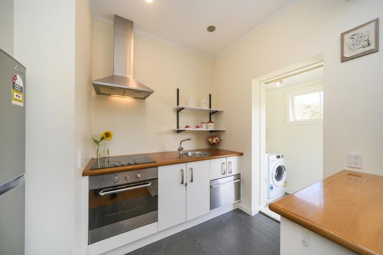 Photo of property in 3 Fairs Road, Milson, Palmerston North, 4414