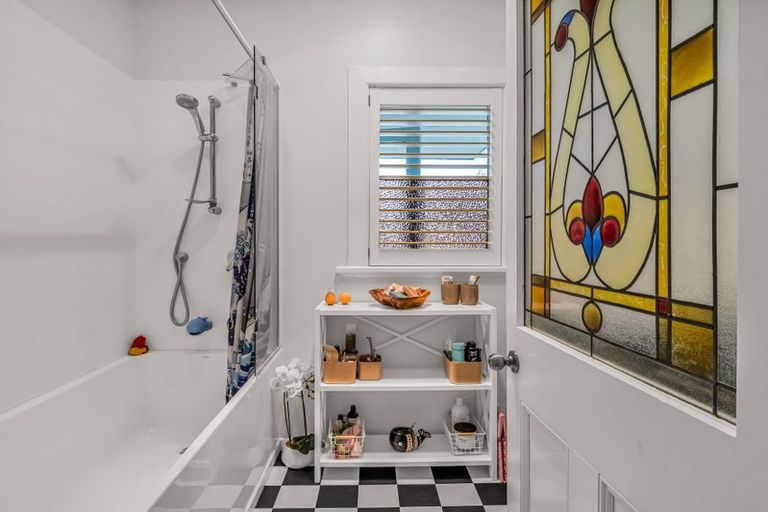 Photo of property in 2c Saint Leonard Street, Saint Johns Hill, Whanganui, 4501