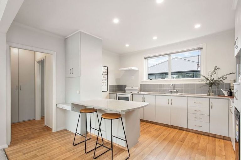 Photo of property in 42 Croziers Road, St Albans, Christchurch, 8052