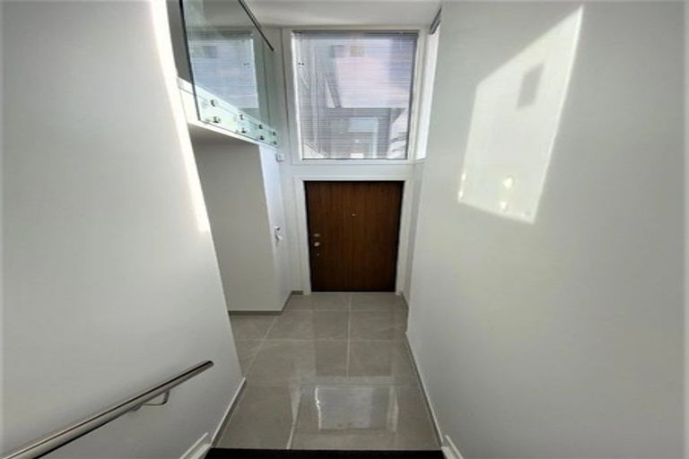 Photo of property in 40c Reeves Road, Pakuranga, Auckland, 2010