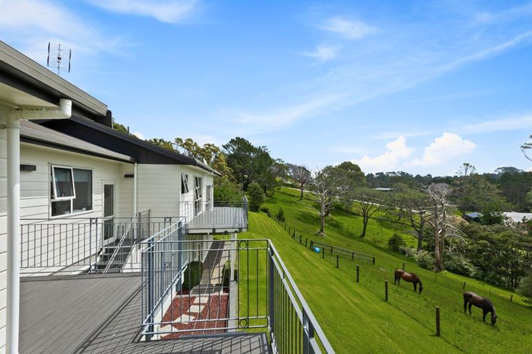 Photo of property in 23 Crows Road, Swanson, Auckland, 0614