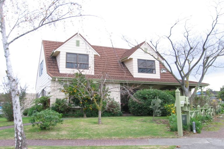Photo of property in 14 Swansea Place, Tamatea, Napier, 4112