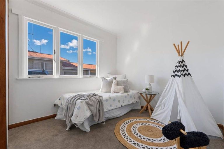 Photo of property in 3b Hilltop Road, Parkvale, Tauranga, 3112